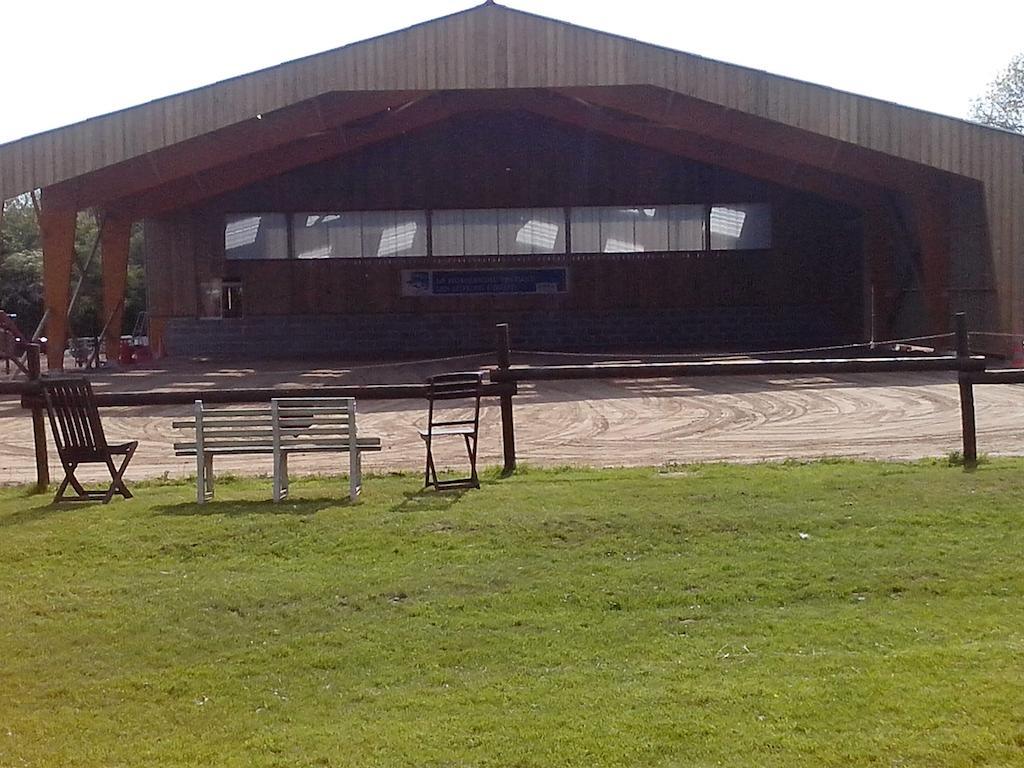 Ecuries Leseigneur - Camping Insolites Bolleville  Exterior photo